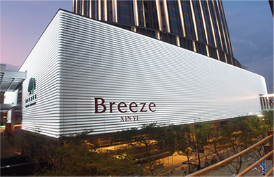 facade lighting for commercial buildings with modern LED illumination